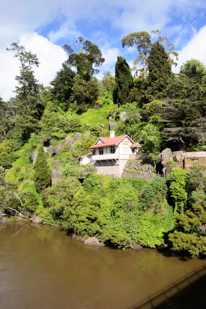 House Overlooking Cataract Gorge, Launceston